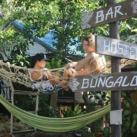Black Wood Hostel เกาะเต่า ภายนอก รูปภาพ