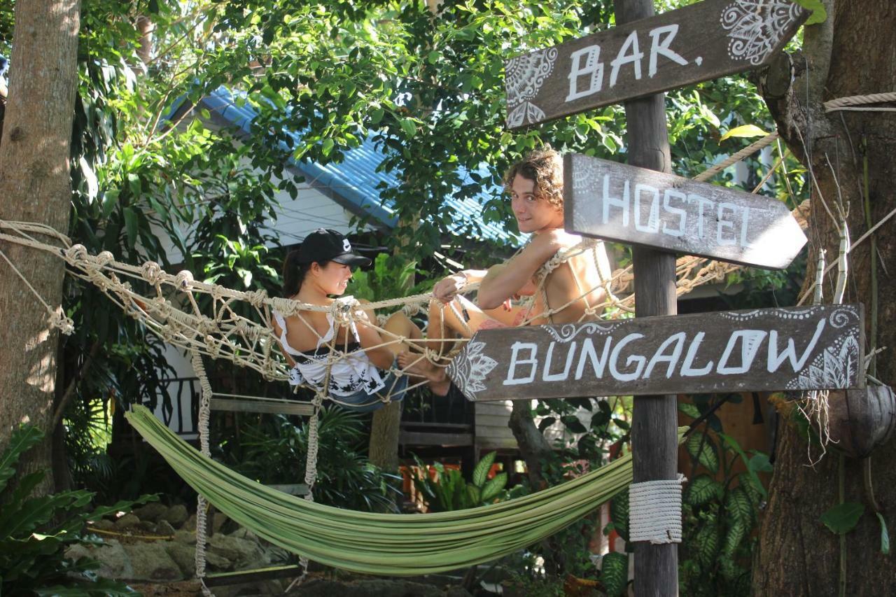 Black Wood Hostel เกาะเต่า ภายนอก รูปภาพ